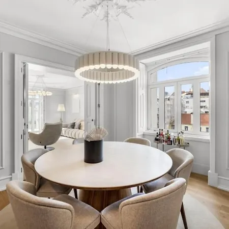 Apartmán Luxury Flat In