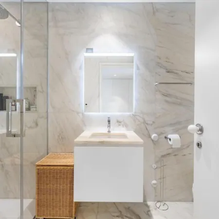Apartmán Luxury Flat In